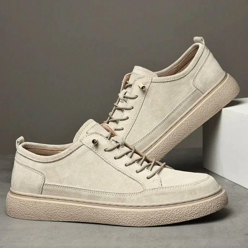 Suedesneakers