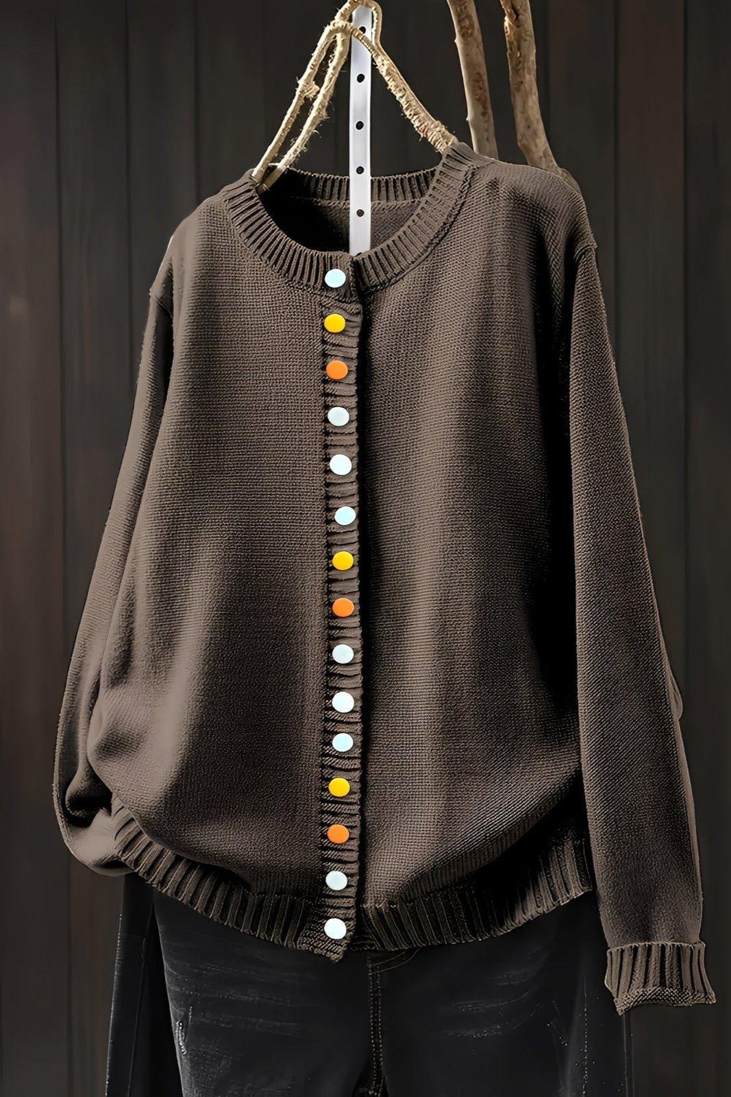 Cardigan med dekorative knapper