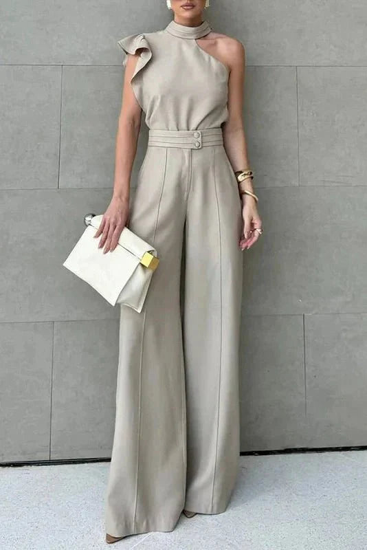 Jumpsuit med asymmetrisk halsudskæring