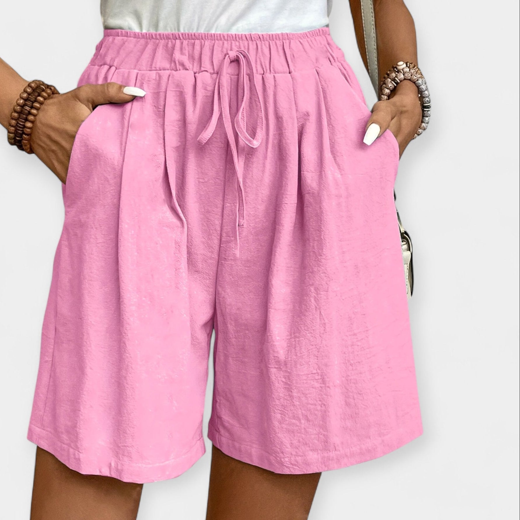 Luftige shorts med glans