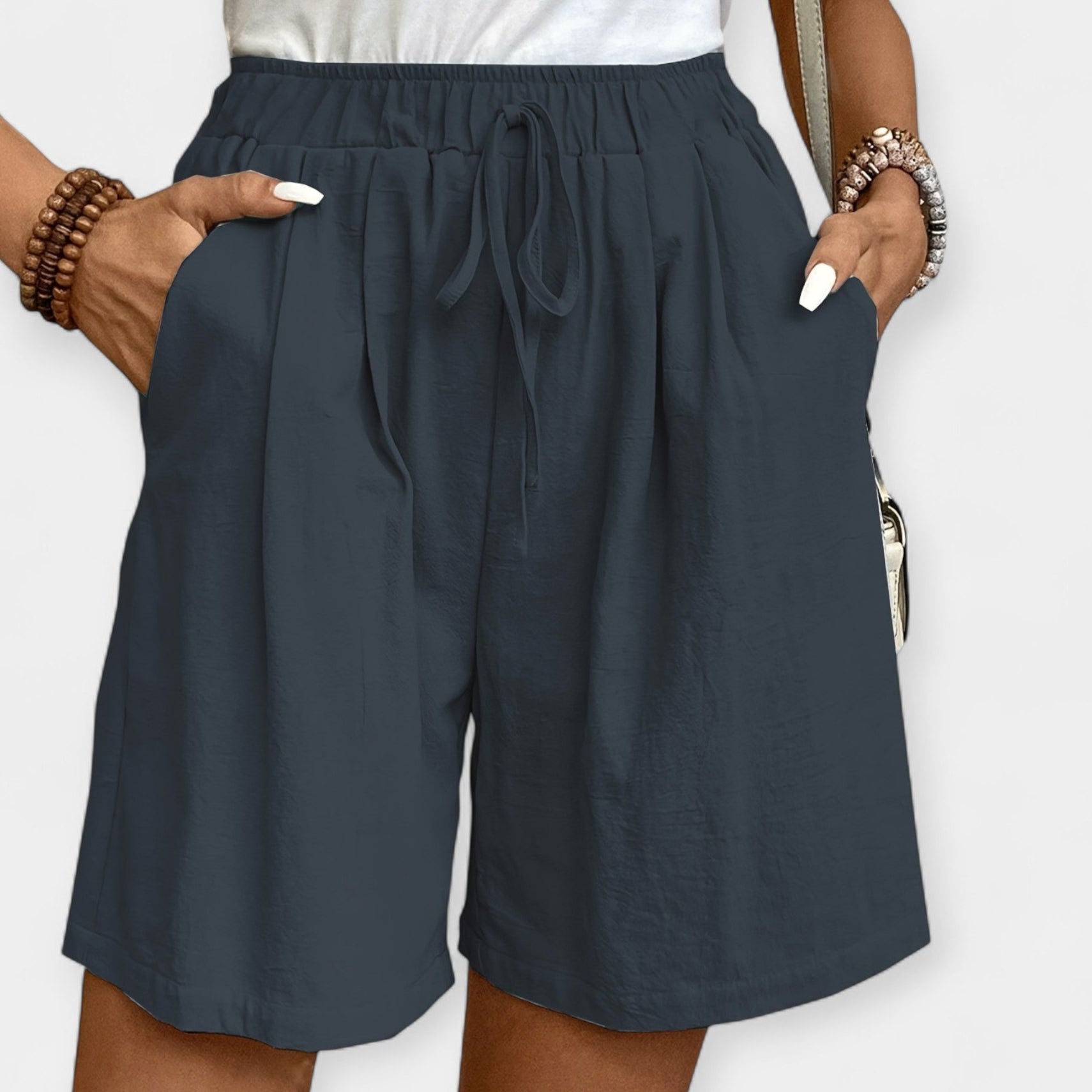 Luftige shorts med glans