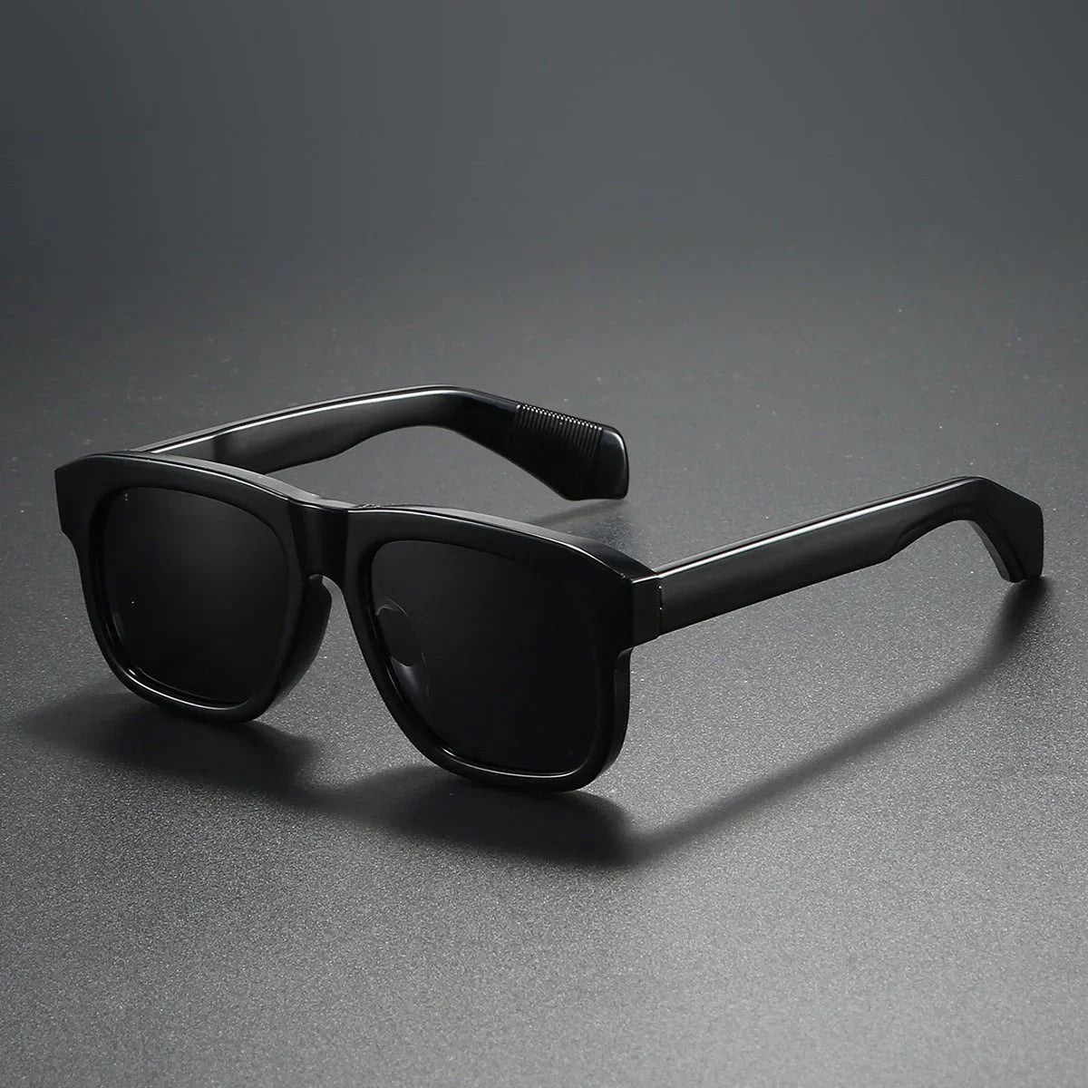 Delta Verge Shades